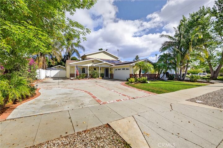 Property Photo:  22441 Hartland  CA 91307 