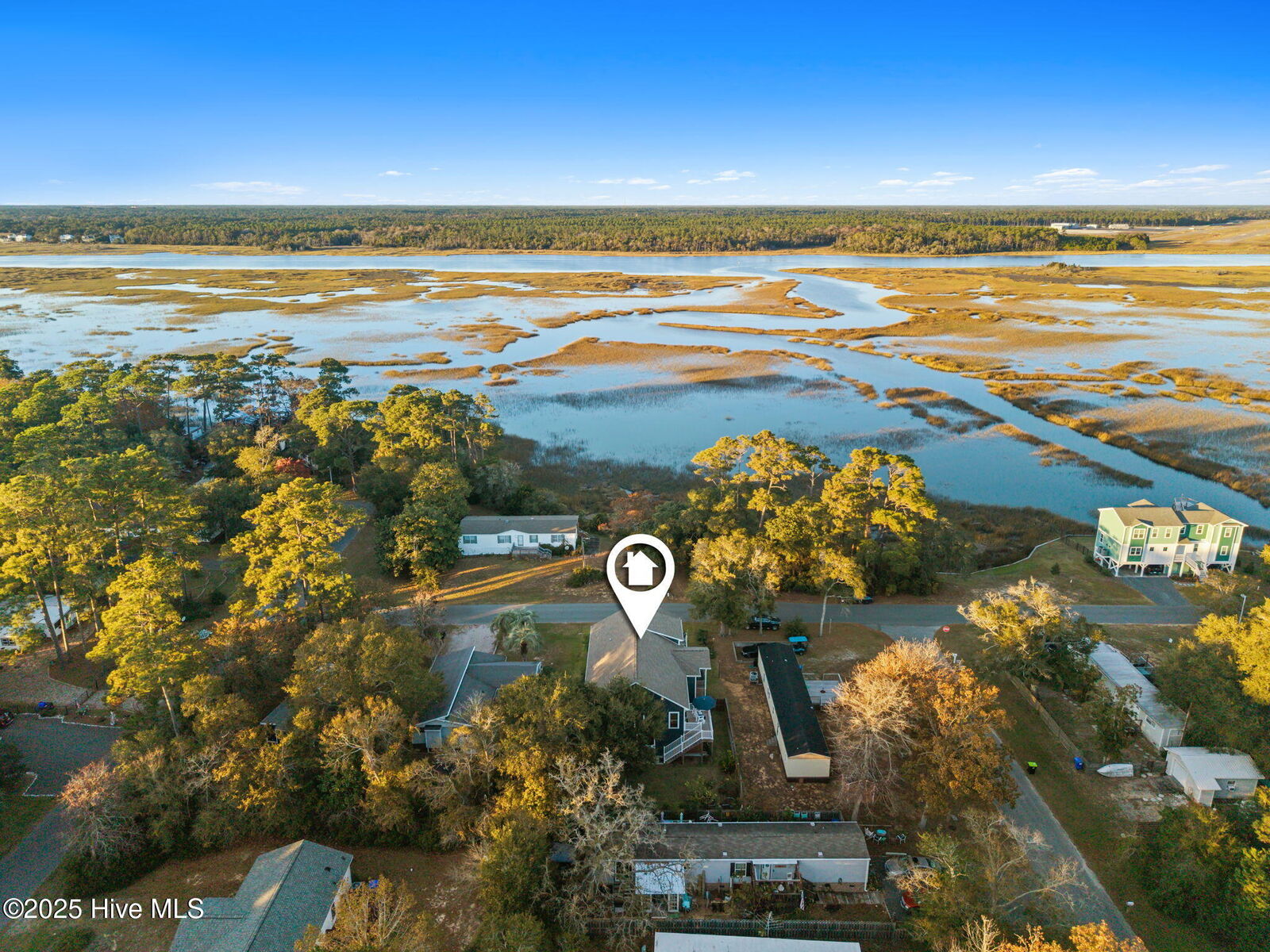 Property Photo:  7605 E Yacht Drive NE  NC 28465 