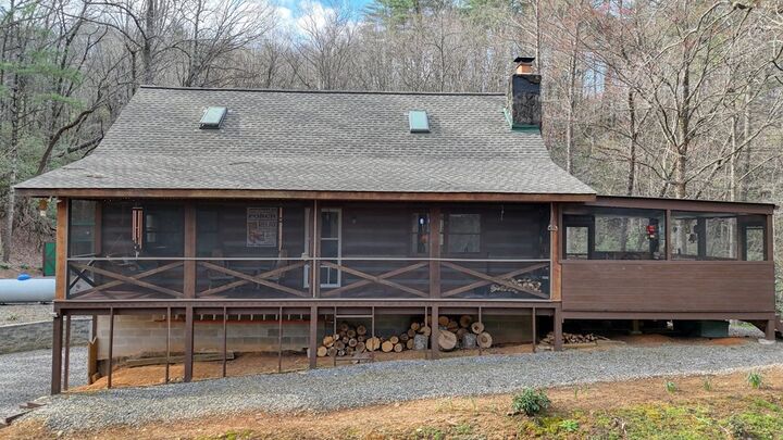 Property Photo:  520 Farmer Drive  NC 28906 