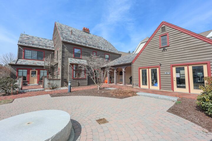 Property Photo:  160 Daniel Webster Highway  NH 03060 