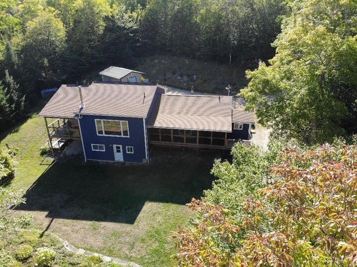 590 Gilberts Lane — photo 1
