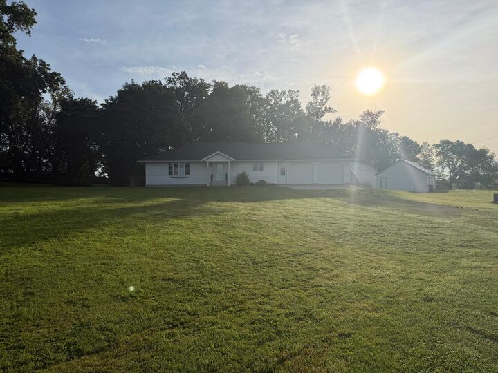 Property Photo: 16612 670th Avenue MN 56009