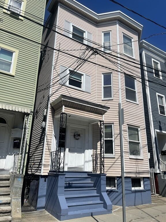 Property Photo:  136 Saratoga St 2  MA 02128 