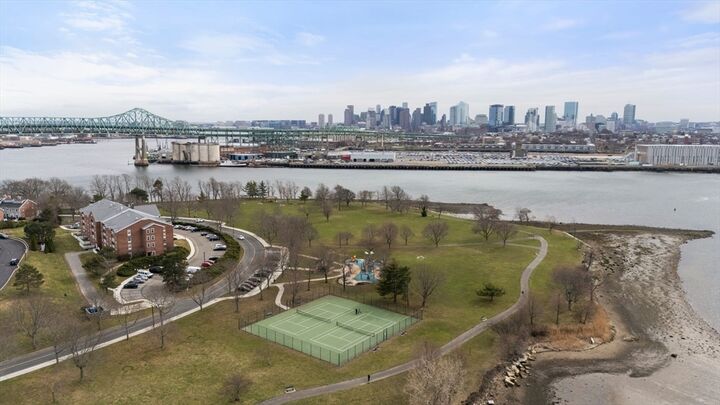 Property Photo:  33 Breakwater Dr 33  MA 02150 