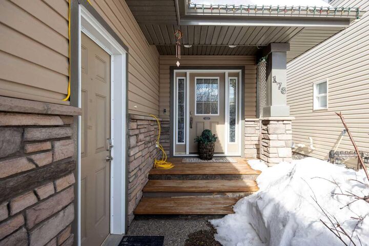 Property Photo:  176 Huberman Way  AB T9K 0Z9 