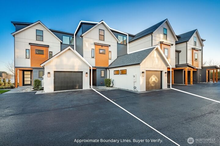 Property Photo:  1553  Mitchell Avenue 3  WA 98230 