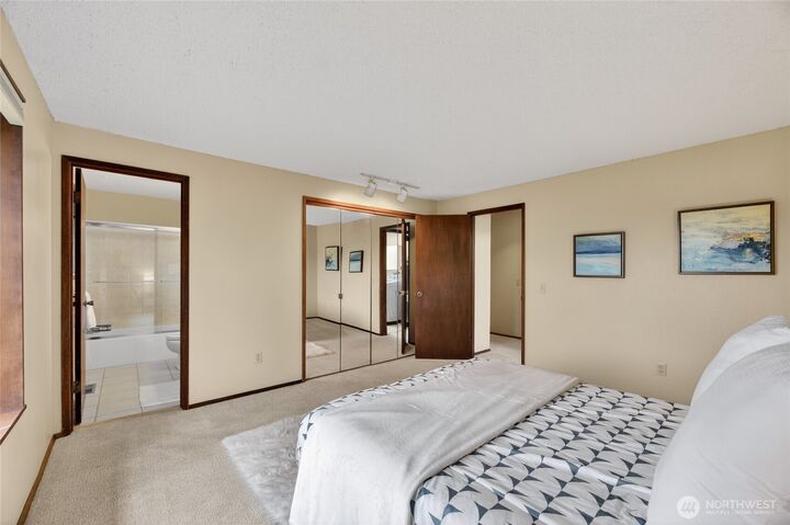 Property Photo:  5231  131st Street SE  WA 98208 