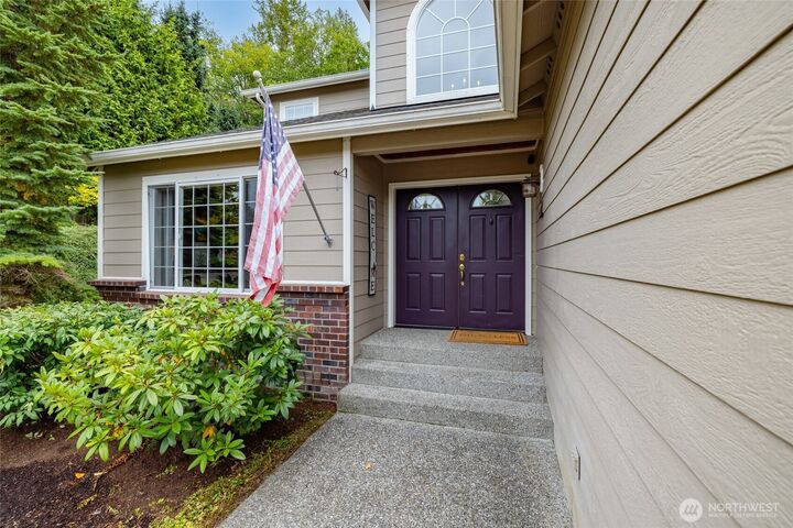 Property Photo:  1014 S 38th Place  WA 98274 