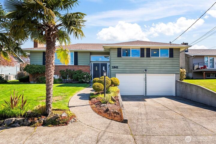 Property Photo:  1841 N Lenore Drive  WA 98406 