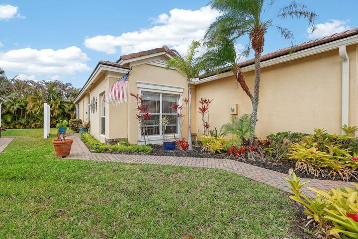 Property Photo: 9724 SW Eastbrook Circle FL 34987
