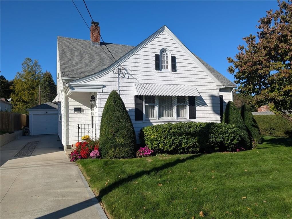 Property Photo:  10 Bellevue Avenue  RI 02911 