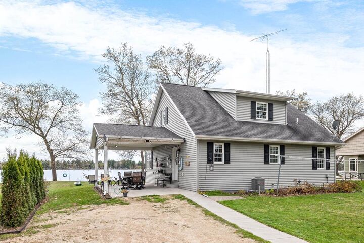 Property Photo:  N8067 Tuttle Lake Road  WI 54960 
