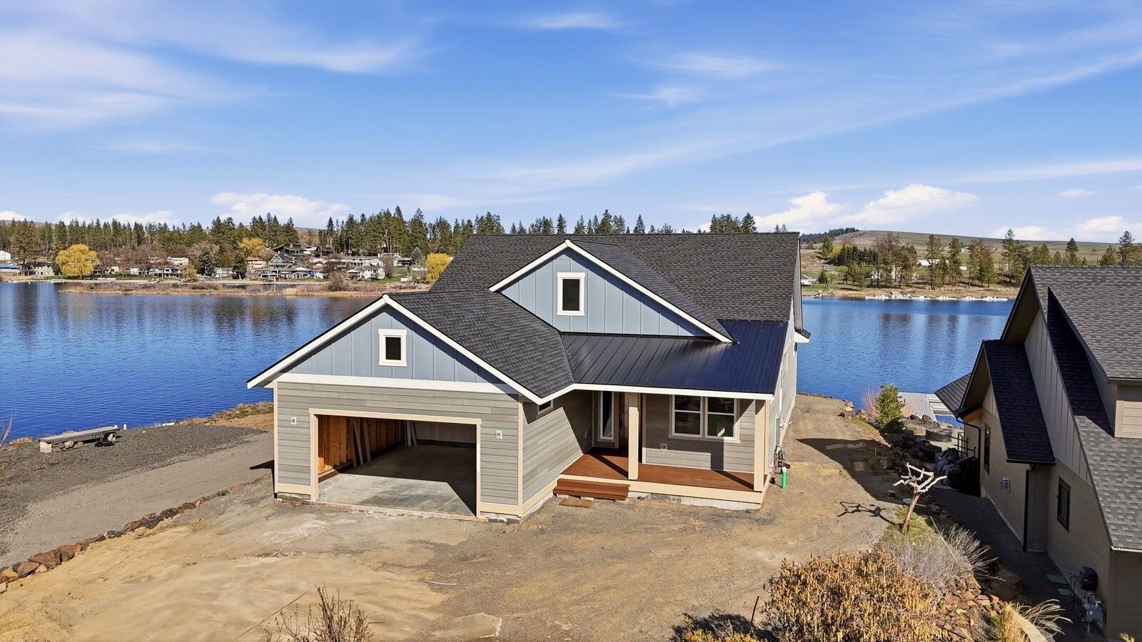 Property Photo:  11327 S Avista Ln  WA 99022 