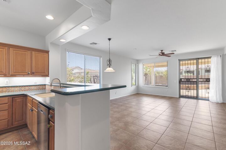 Property Photo:  7618 W Madrigal Drive  AZ 85743 