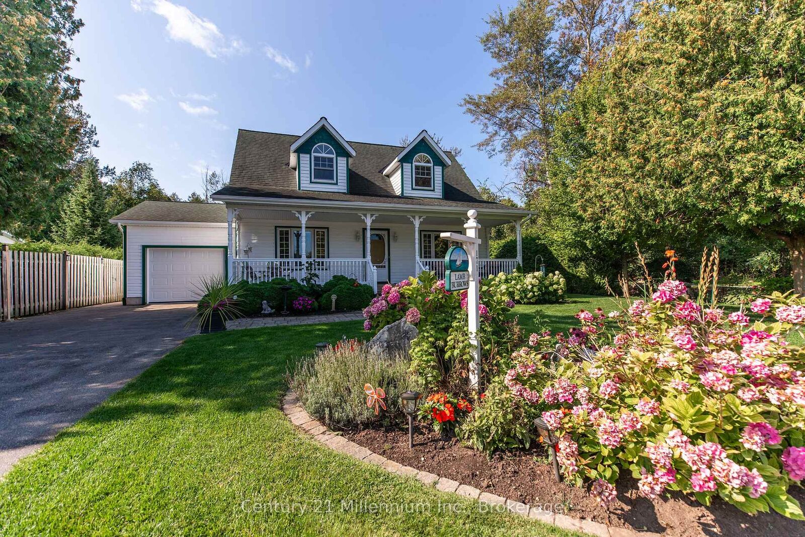 Property Photo:  171 Island Street  ON N0H 2L0 