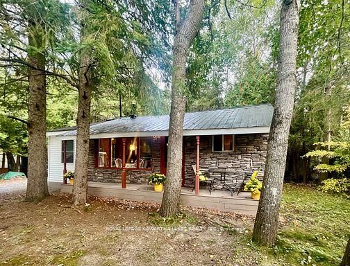 81 McGuire Beach Road — photo 1