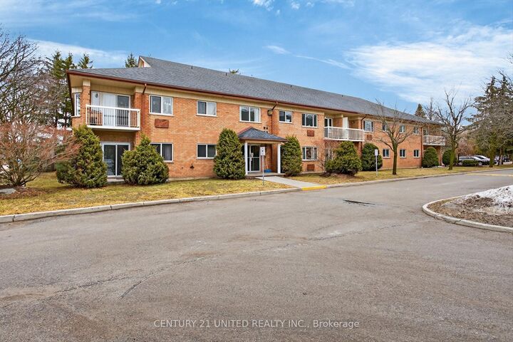 Property Photo: 920 Ford Street 206 ON K9J 5V1