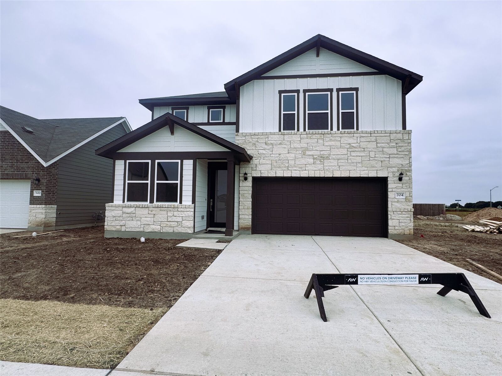 Property Photo:  204 Willow Heights Drive  TX 78634 