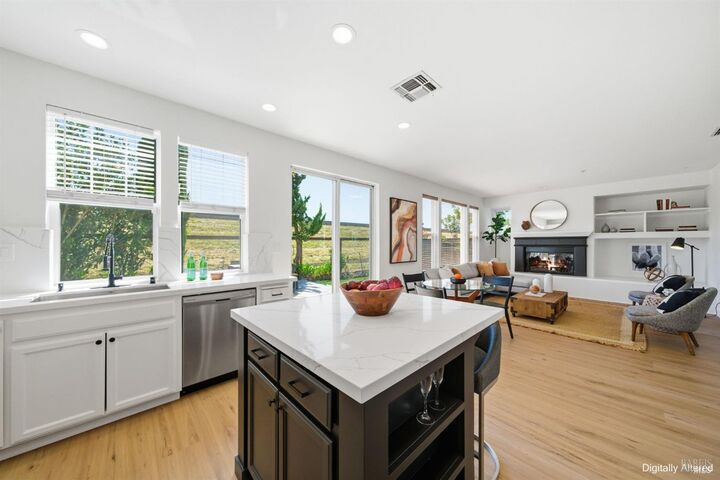 Property Photo:  182 Emerson Avenue  CA 94949 