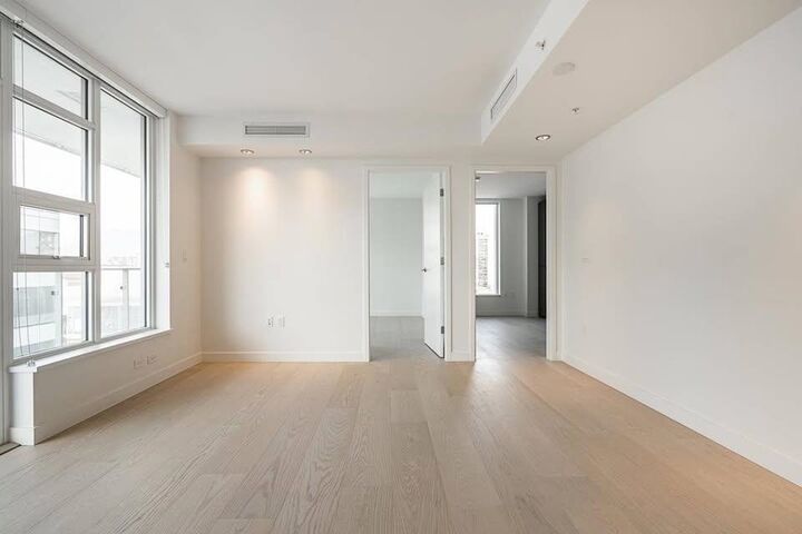 Property Photo:  1289 Hornby Street 2X05  BC V6Z 0G7 