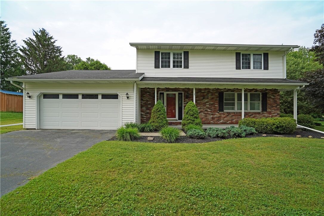 Property Photo:  7 Hancock Drive  NY 14845 