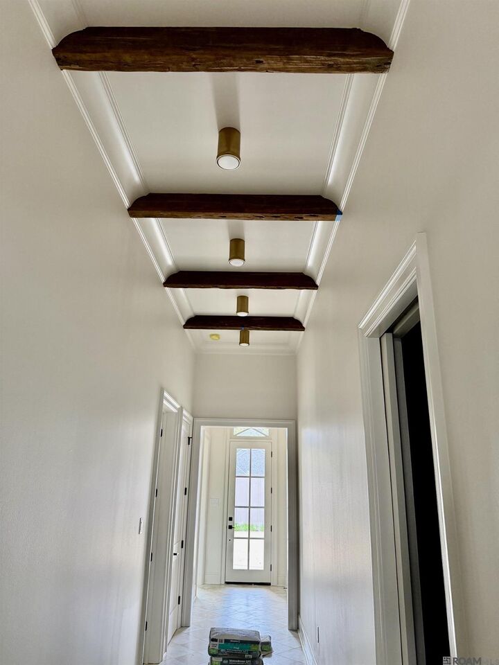 Property Photo:  2109 Stableford Ln  LA 70809 