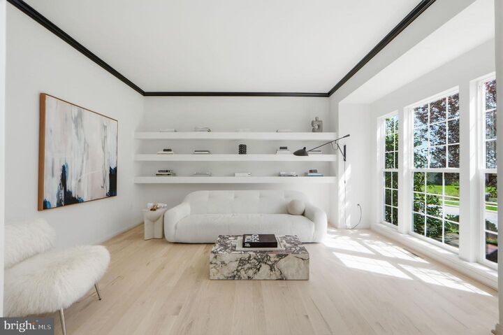 Property Photo:  22320 Lost Branch Circle  VA 20148 