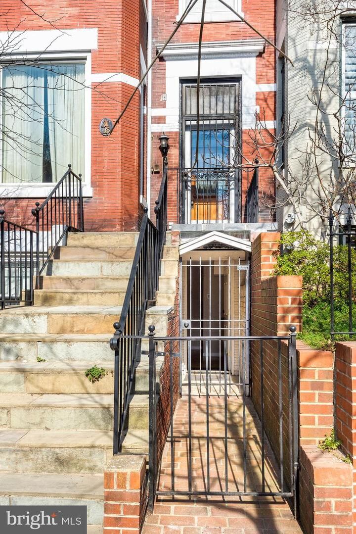 Property Photo:  2721 NW Ontario Road NW #B  DC 20009 