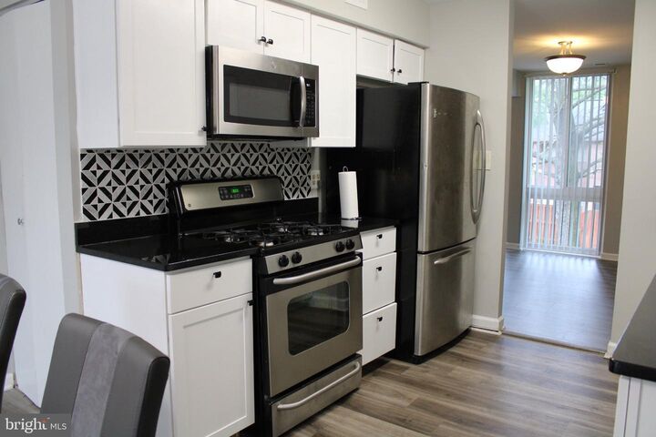 Property Photo:  10780 Green Mountain Circle  MD 21044 