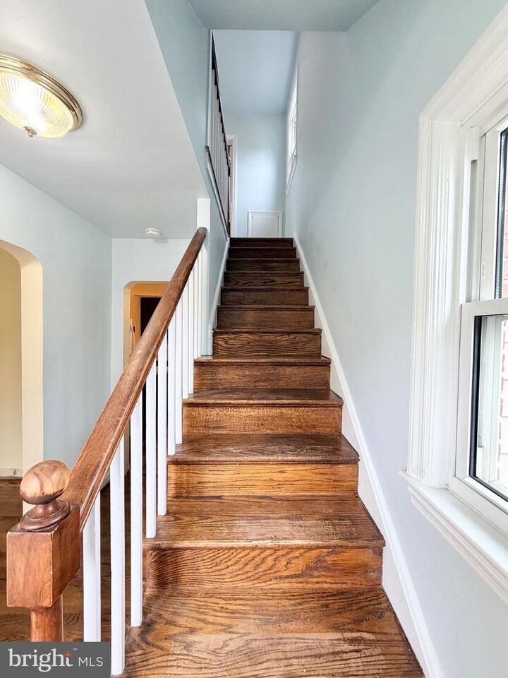 Property Photo: 6031 9th Street N VA 22205