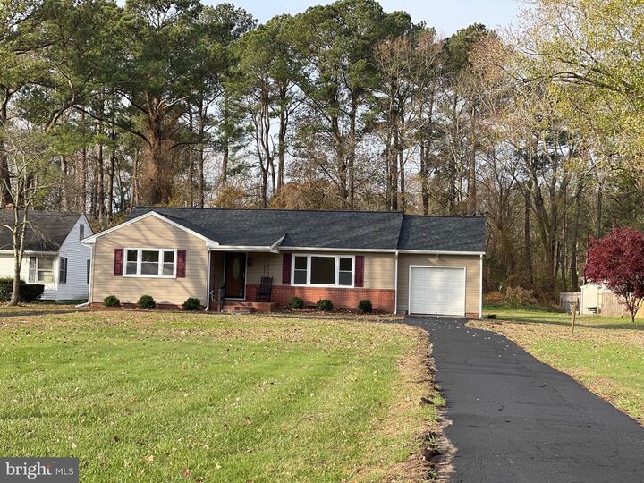 Property Photo:  12460 Somerset Avenue  MD 21853 