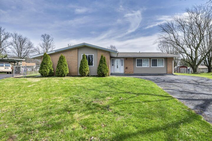 Property Photo: 663 Teakwood Court OH 44833