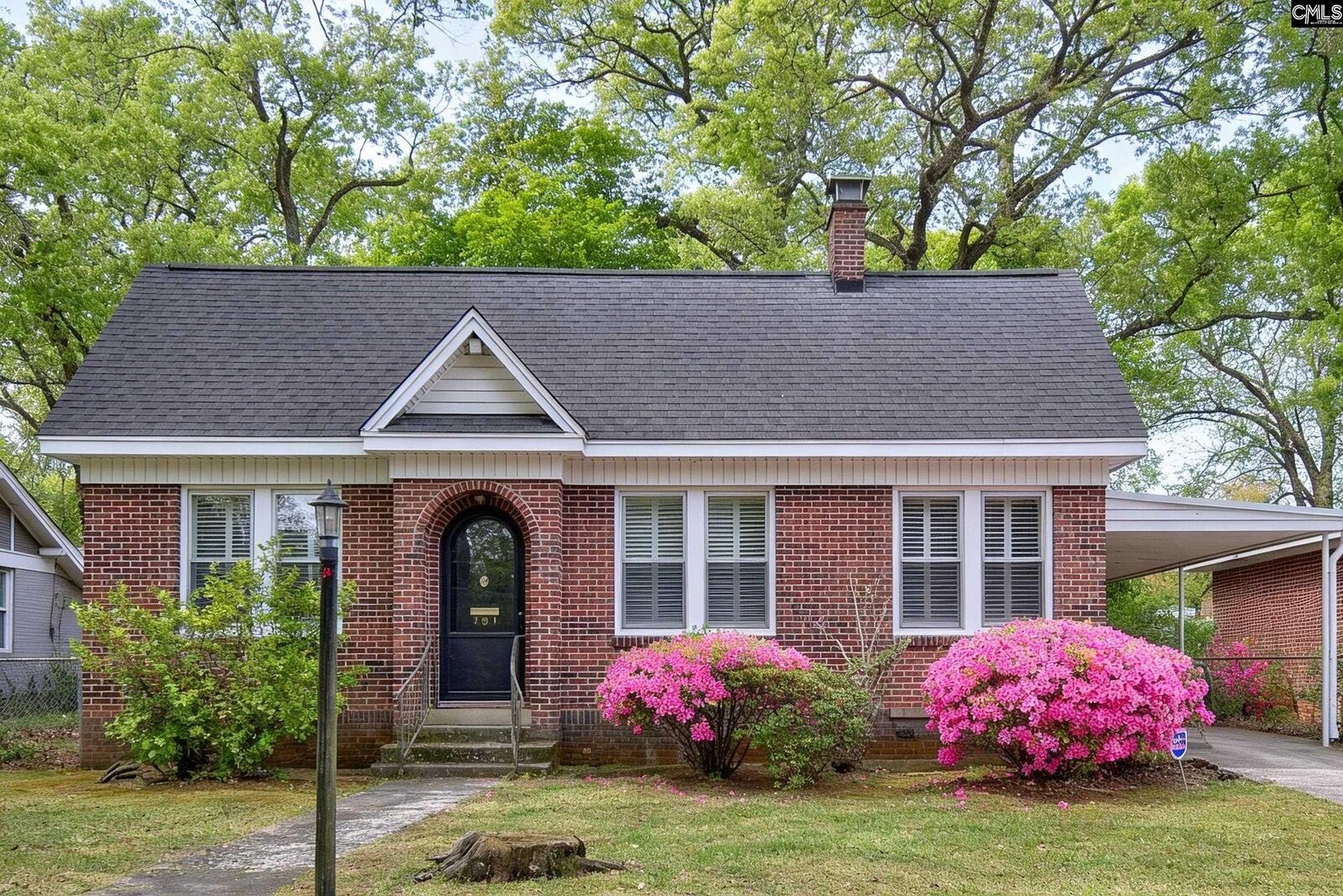 Property Photo:  509 Dogwood  SC 29205 