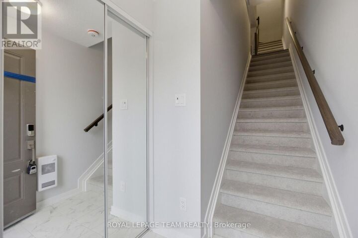 Property Photo:  547 Celestine Private  ON K2J 7P5 
