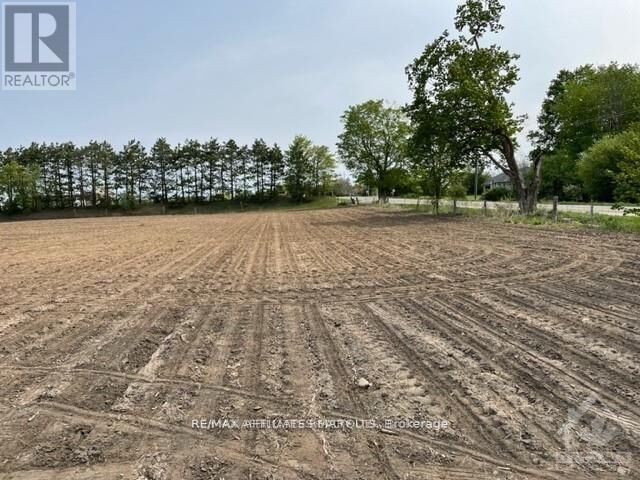 Property Photo:  505 Bennett Road  ON K0G 1J0 