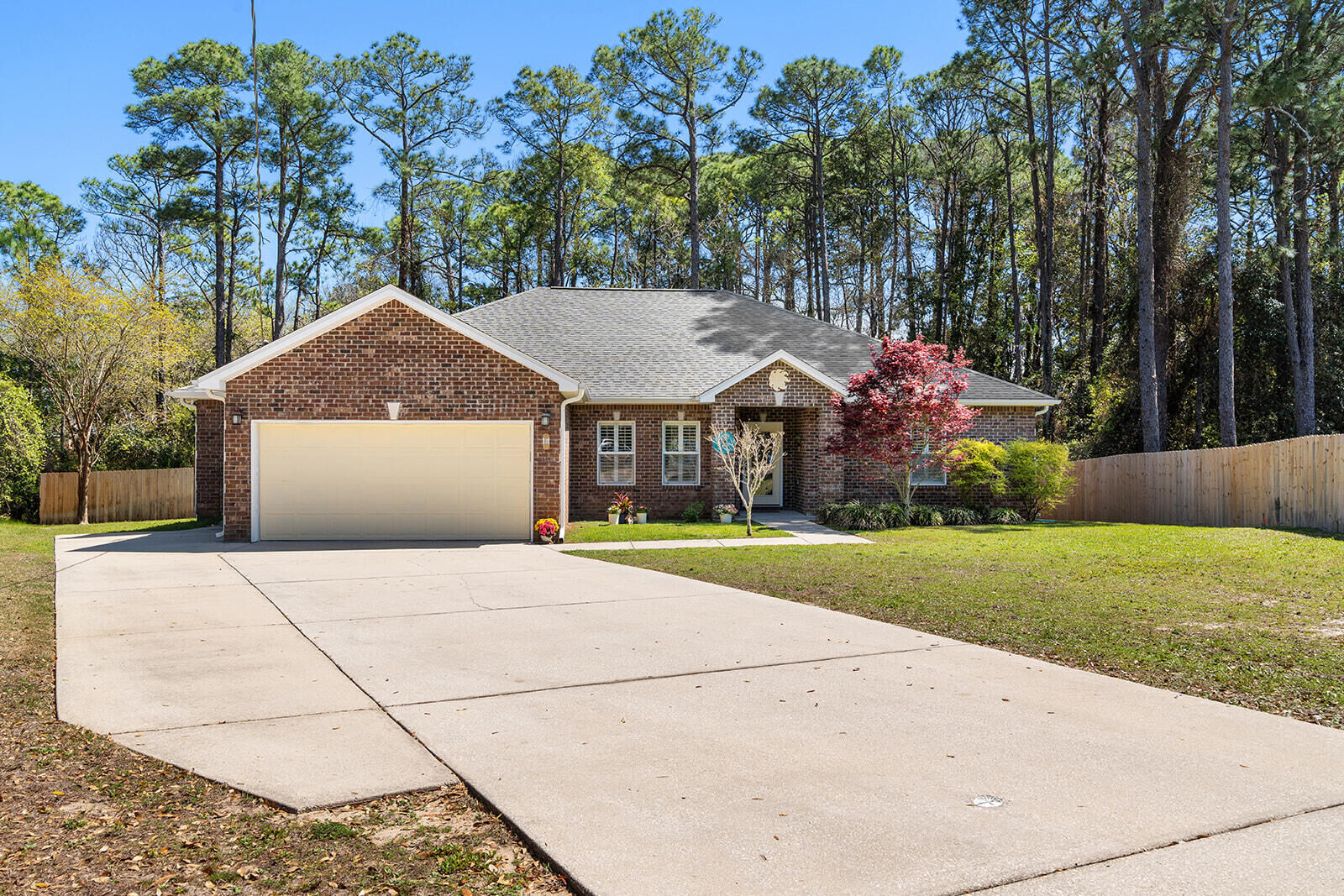 Property Photo:  6 Davis Court  FL 32579 