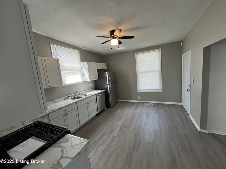 Property Photo:  914 S Preston St  KY 40203 