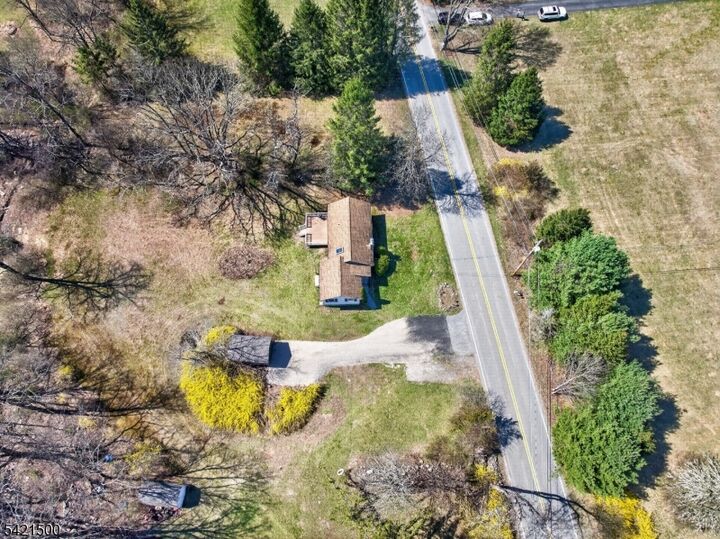 Property Photo: 6 Hotalen Rd NJ 07826