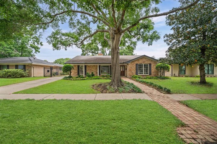 Property Photo:  6206 Rutherglenn Drive  TX 77096 