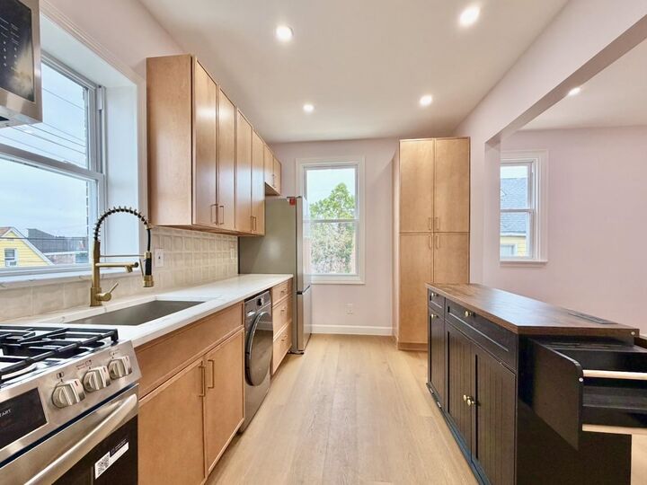 Property Photo:  130 Beach St 2  NJ 07307 