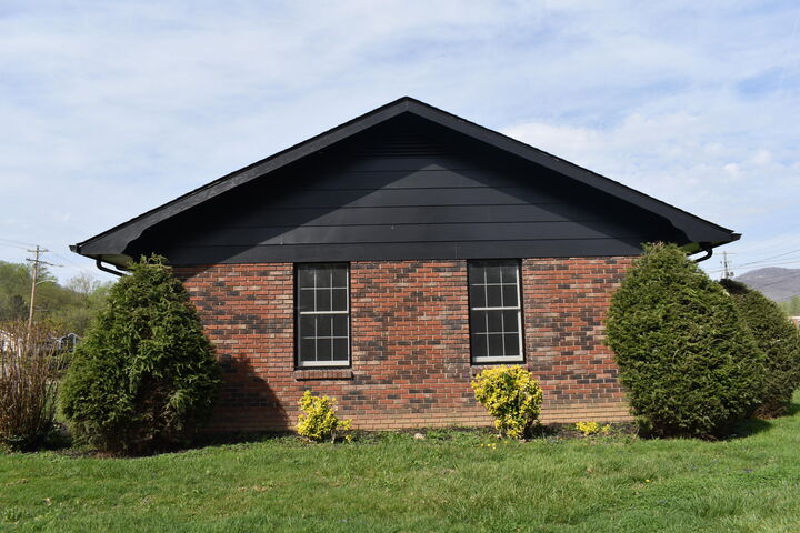 Property Photo:  3306 W Cumberland Avenue  KY 40965 