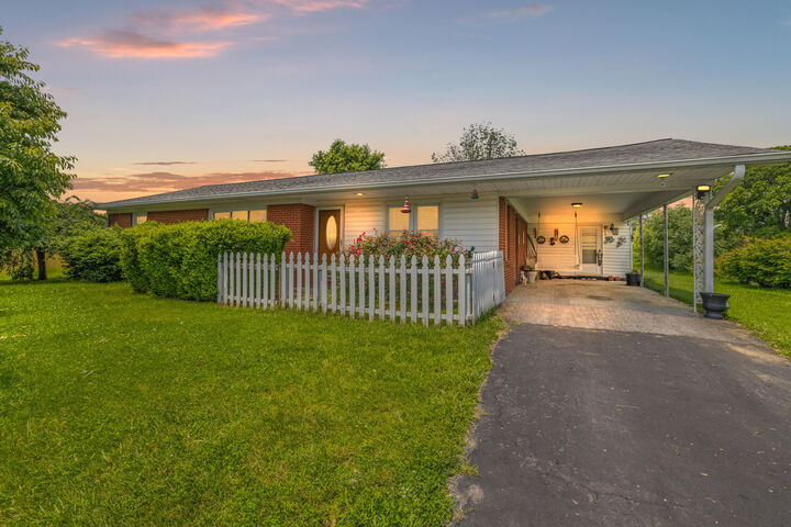 Property Photo:  7830 Lebanon Road  KY 40422 