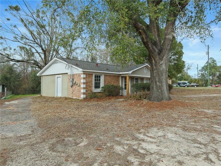 Property Photo:  526 Woodlore Drive  AL 36611 