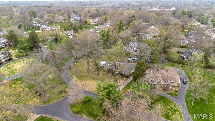 Property Photo:  58 Frontenac Estates Drive  MO 63131 