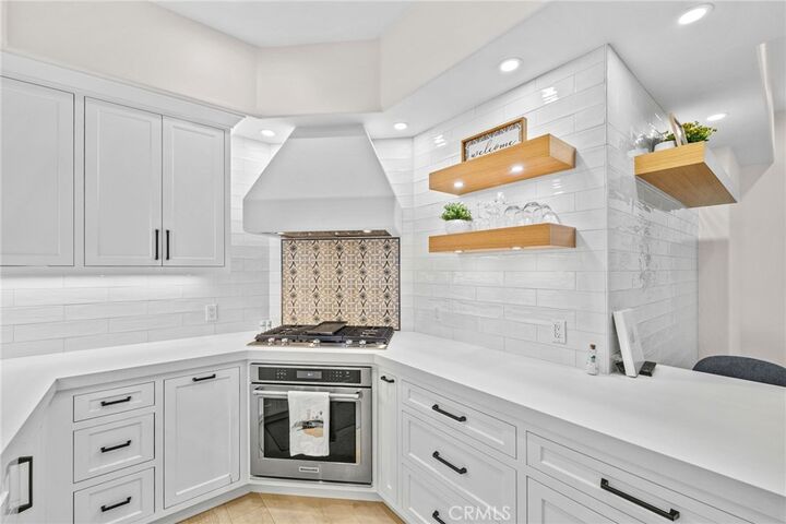 Property Photo:  405 Arenoso Lane B  CA 92672 