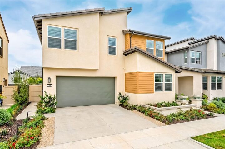 Property Photo:  1306 Roots Way  CA 92694 