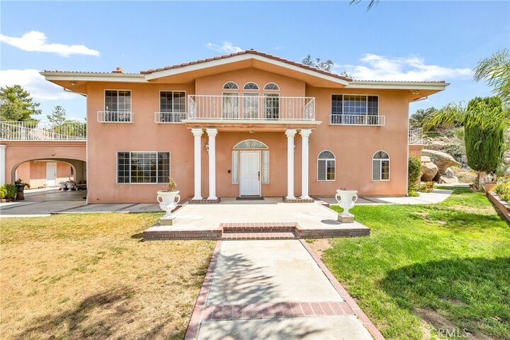 Property Photo:  28368 Rawlings Road  CA 92544 