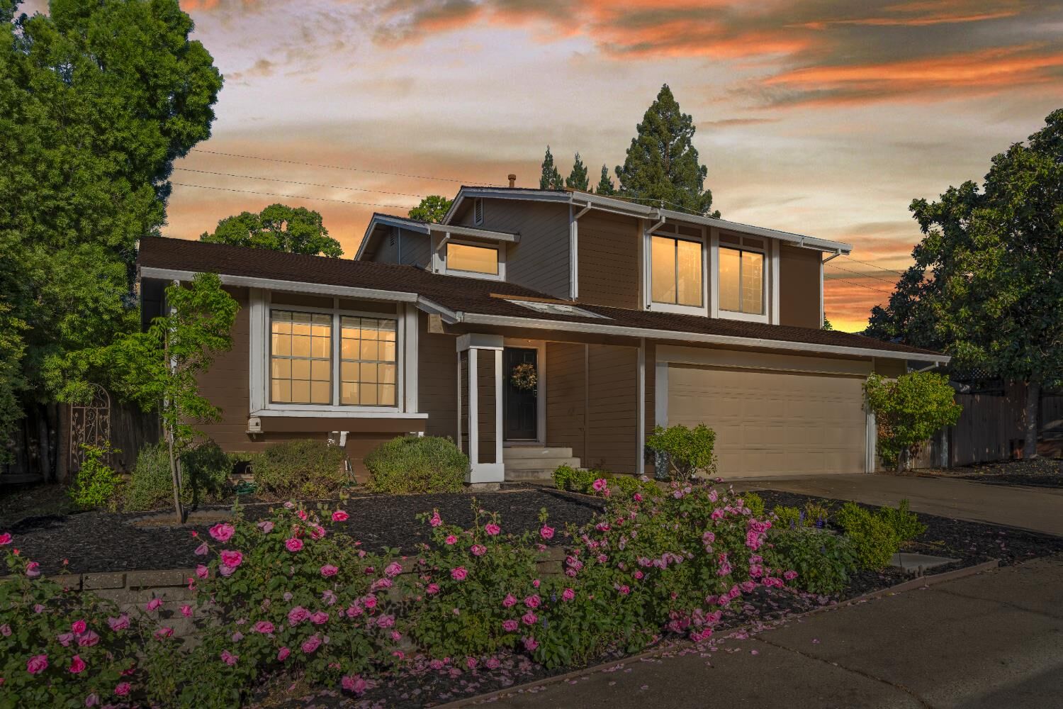 Property Photo:  8236 Crestshire Circle  CA 95662 