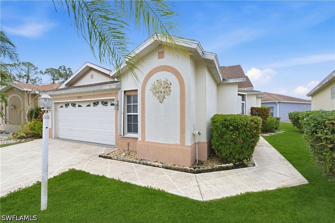 Property Photo: 10707 Pearl Bay Circle FL 33928