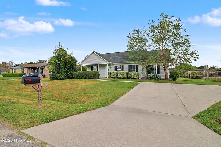 Property Photo:  3107 Harvest Road  NC 28429 